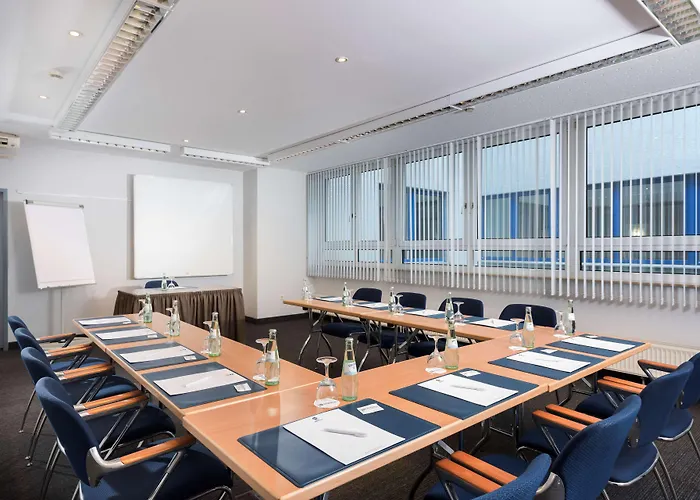 Hotel Western Airport 4*