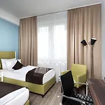 Western Airport 4*