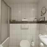 Western Airport 4*