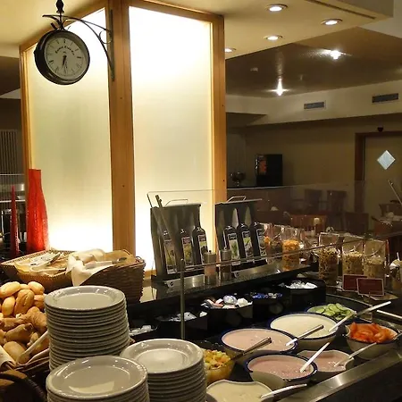 Western Airport Hotell 4*