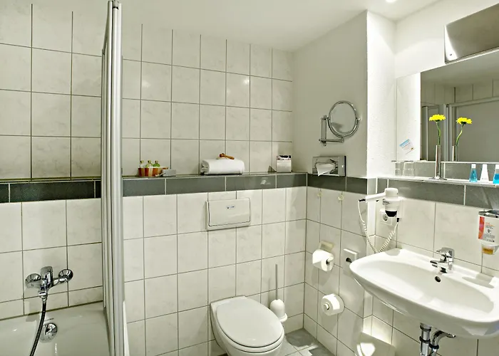 Hotell Western Airport 4*