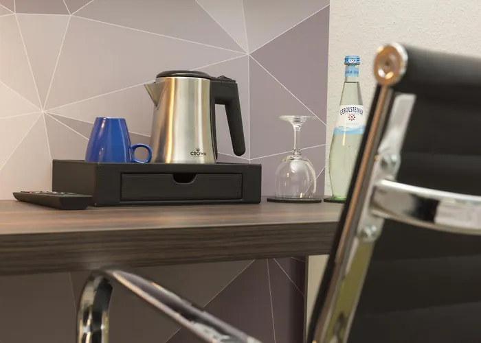 Hotel Western Airport 4*